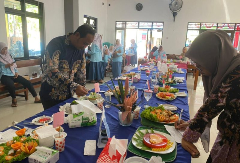 Pemerintah Desa Kedungwinangun sukses menggelar acara Lomba Cipta Menu Sehat dan Bergizi PMT Balita yang bertempat di Aula Balai Desa Kedungwinangun.