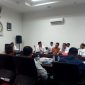 Para nelayan Pasir sedang beraudiensi dengan para pimpinan dan anggota DPRD Kebumen.